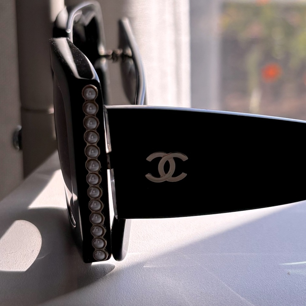 Chanel sunglasses. Pearl gold detailing in sides